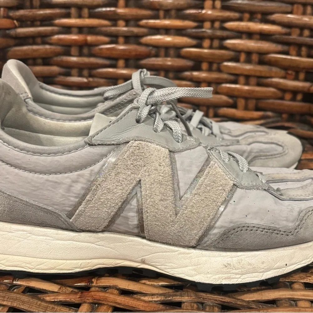 New Balance New Balance 327 Slate Grey Women in size 9.5